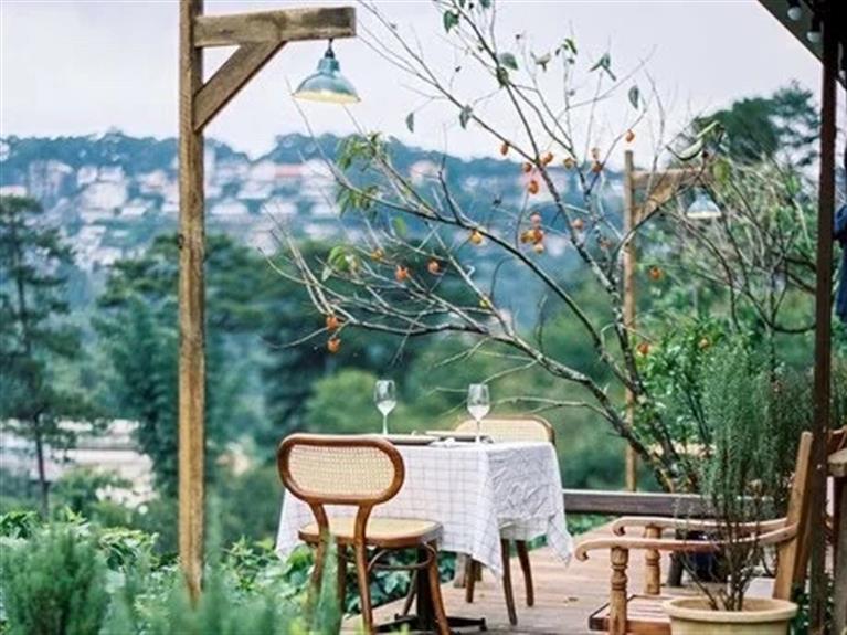 Four coffee shops that offer escape from bustling Da Lat