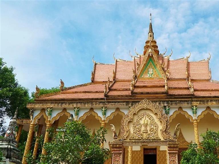 An Giang's 140 Year - Old Khmer Pagoda