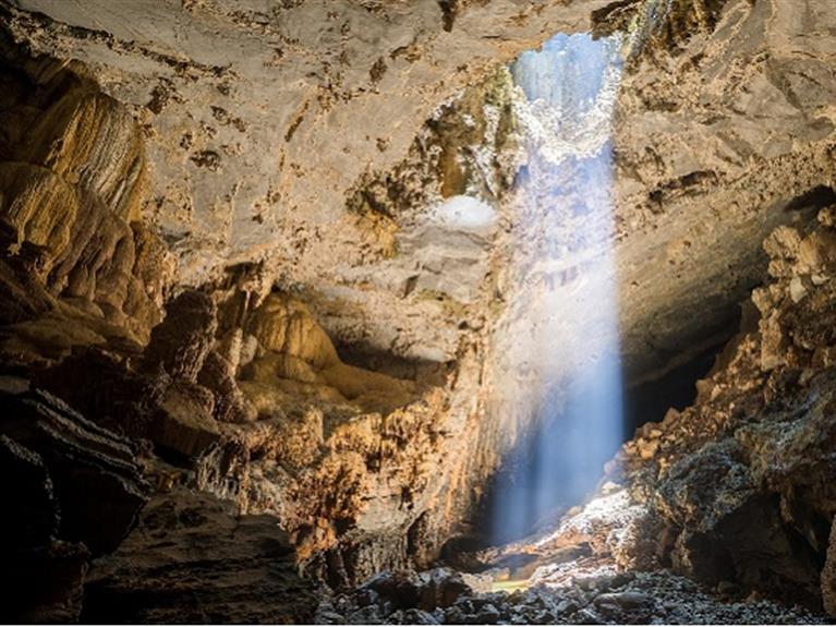 Tour ghép: ĐỘNG THIÊN ĐƯỜNG – SÔNG CHÀY HANG TỐI