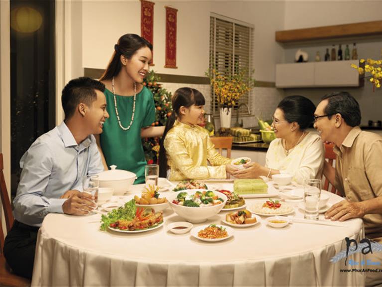 Family Meals In Vietnam – The Flame To Maintain The Happiness