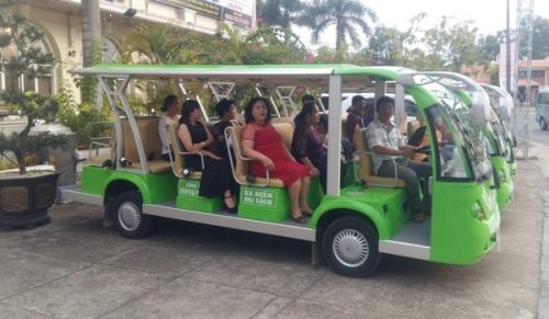 Tan Dai Phong Construction Trade Production Company launched an electric car service for tourists in Can Tho City